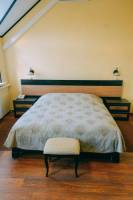 Двуспальная кровать в номере - категория Стандарт - Гостиный двор Алта